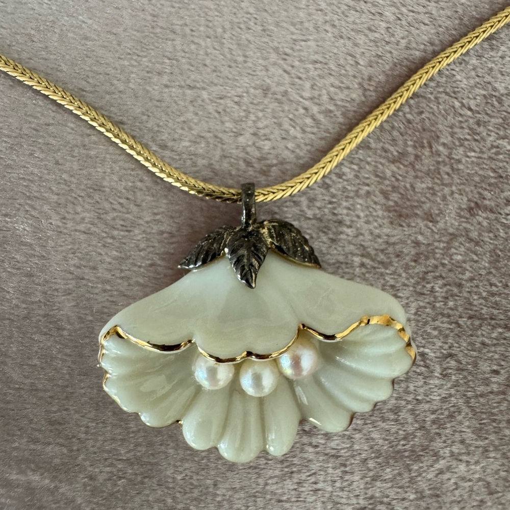 Lenox Blossom Pendant with gold chain